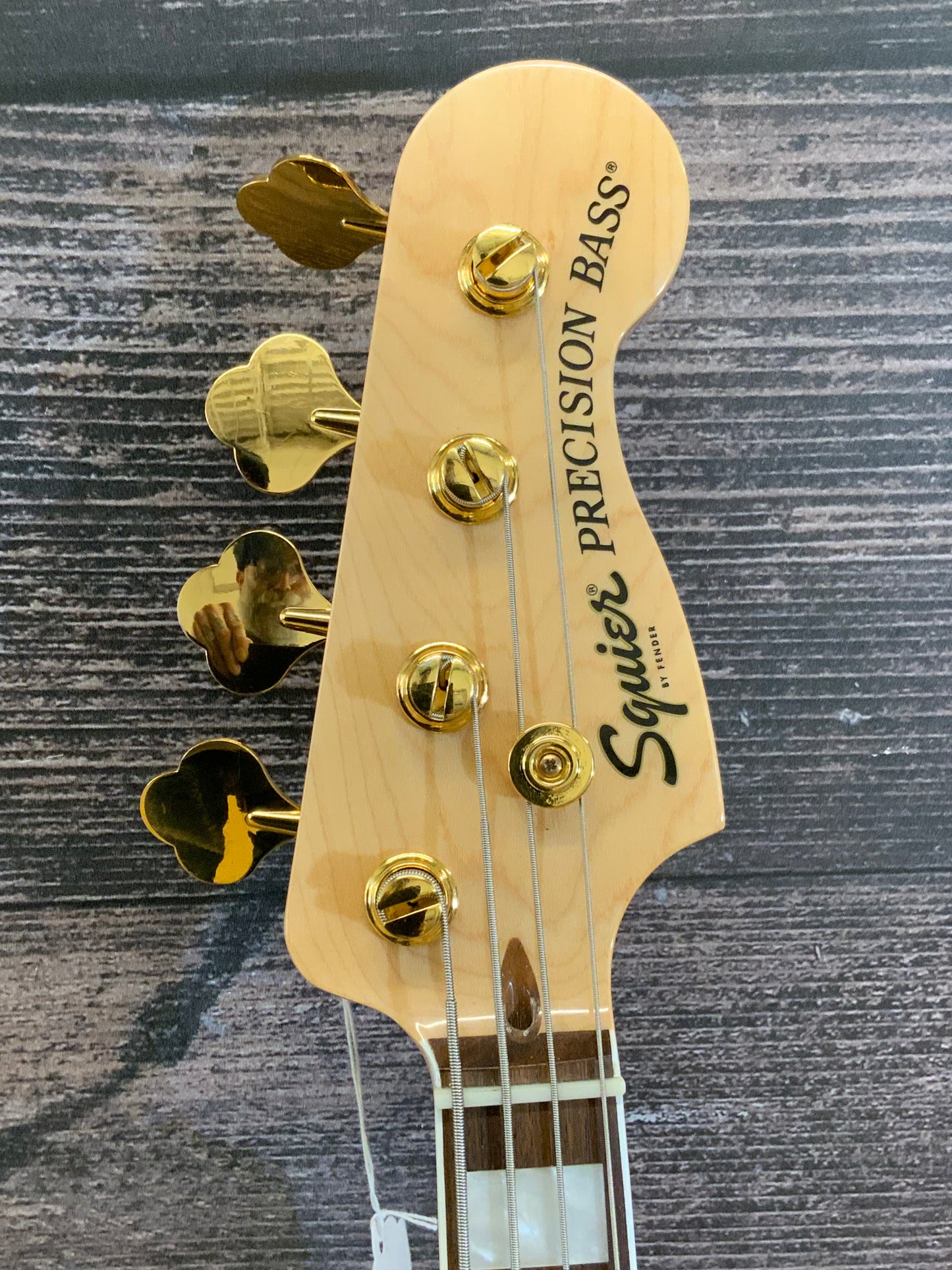 Squier 40th Anniversary Precision Bass