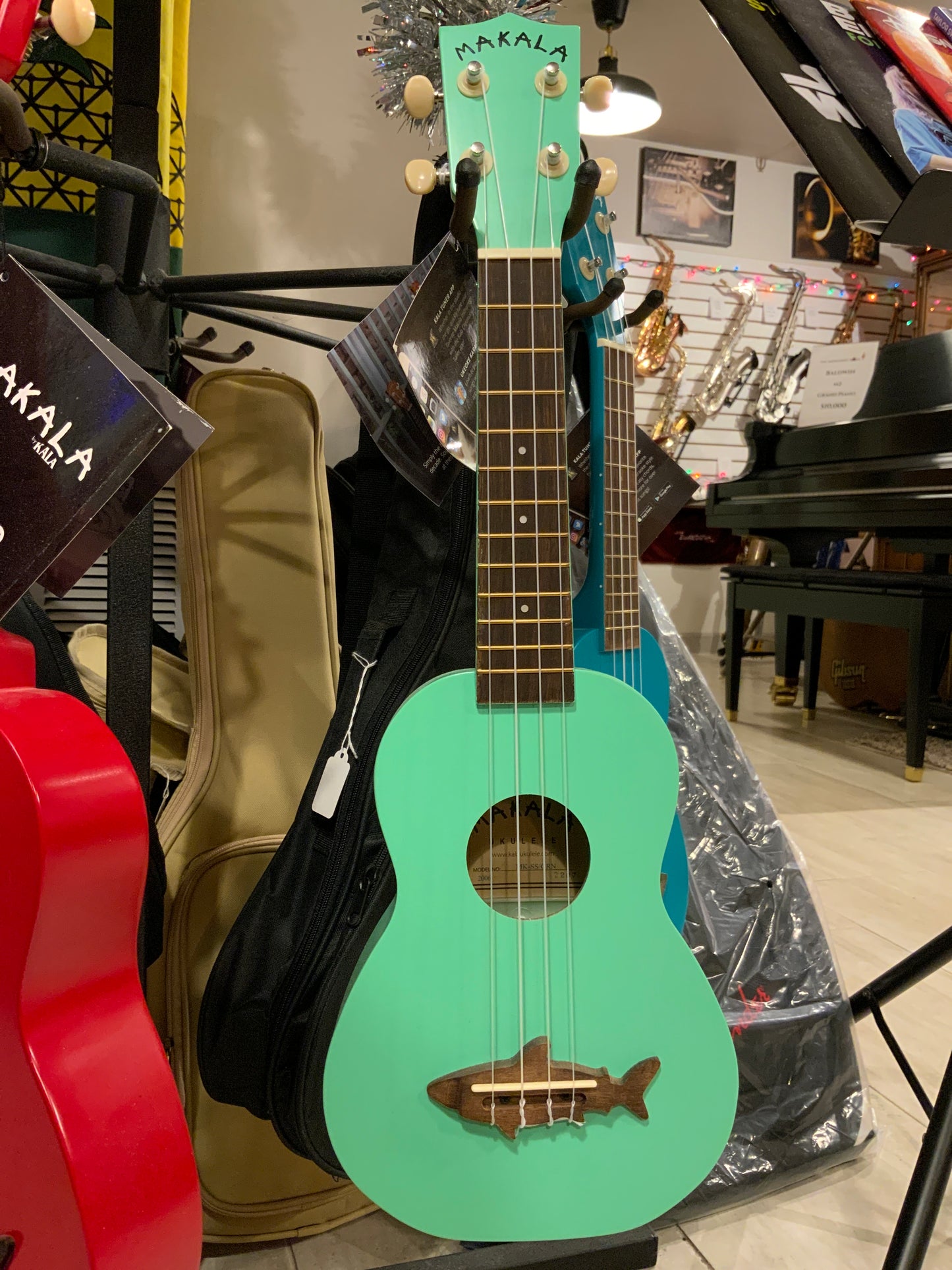 Makala soprano ‘Shark’ ukulele, LIGHT GREEN