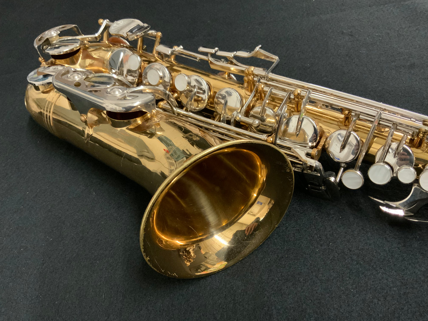 Vito Student Model Alto Saxophone (used, good condition)