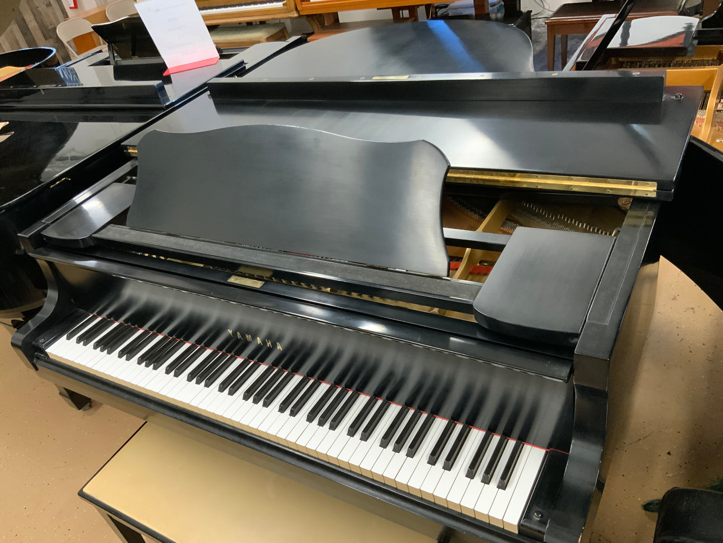 Yamaha G2 5’ 7” Grand Piano - 1974